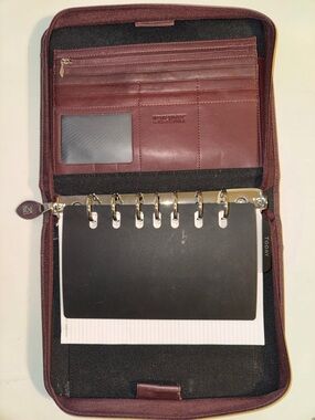 Vintage DayTimer Genuine Leather Planner Organizer Notebook